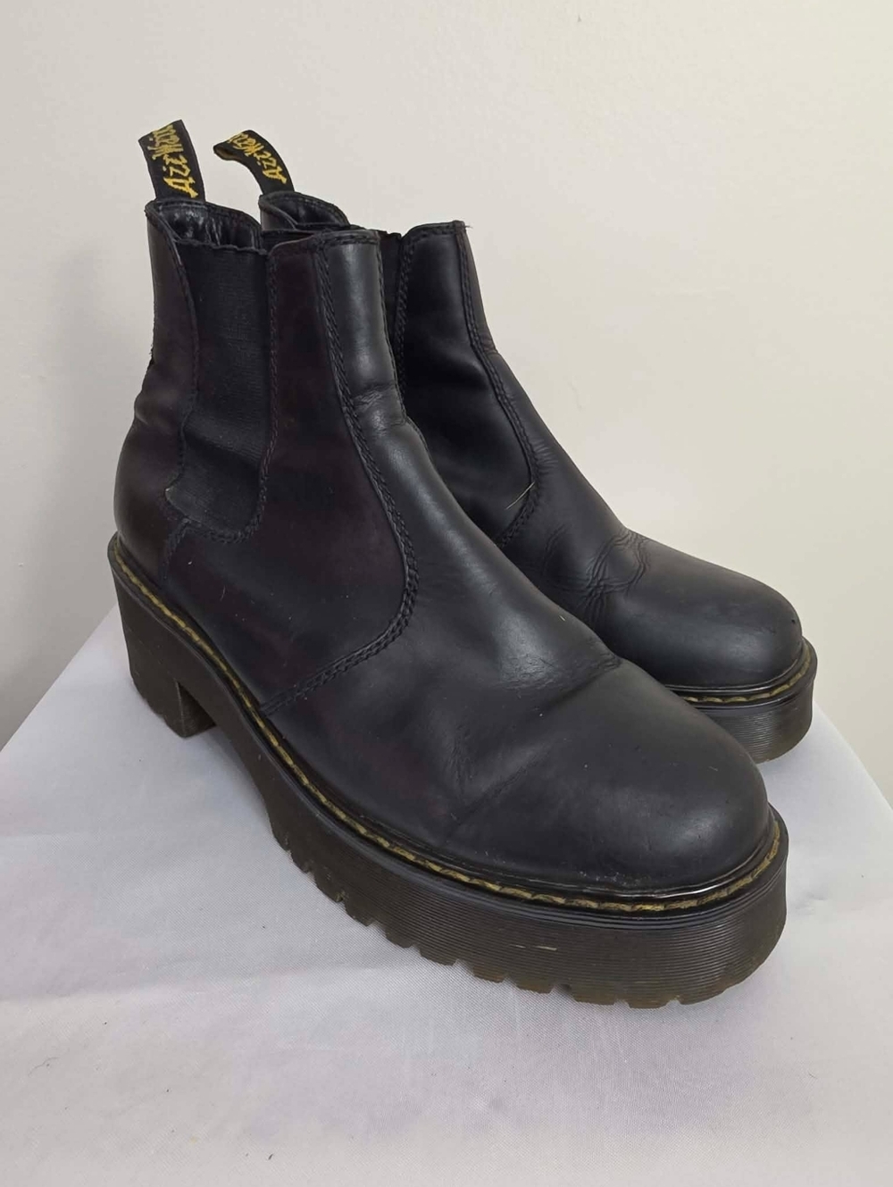 Dr. Martens Rometty Black Leather Chelsea Boot W9